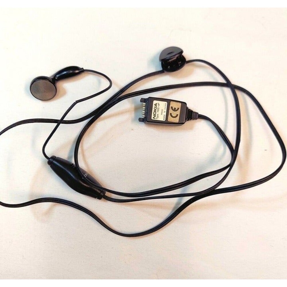 NOKIA Hands Free Ear Bud Wired Earphone OEM with Microphone HDC-9P and buttons